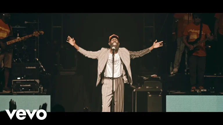 Tye Tribbett , “Everything (Bless The Lord)” (LIVE)