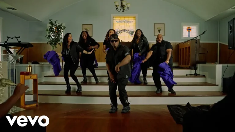 Anthony Brown & group therAPy , Up Up Up , ft. Zach Savage (Video)
