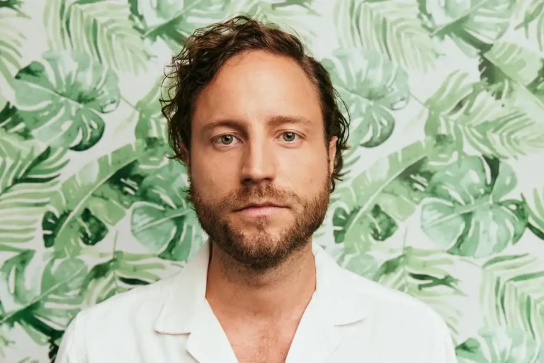Dan Bremnes releases “Nobody Loves Me Like You”