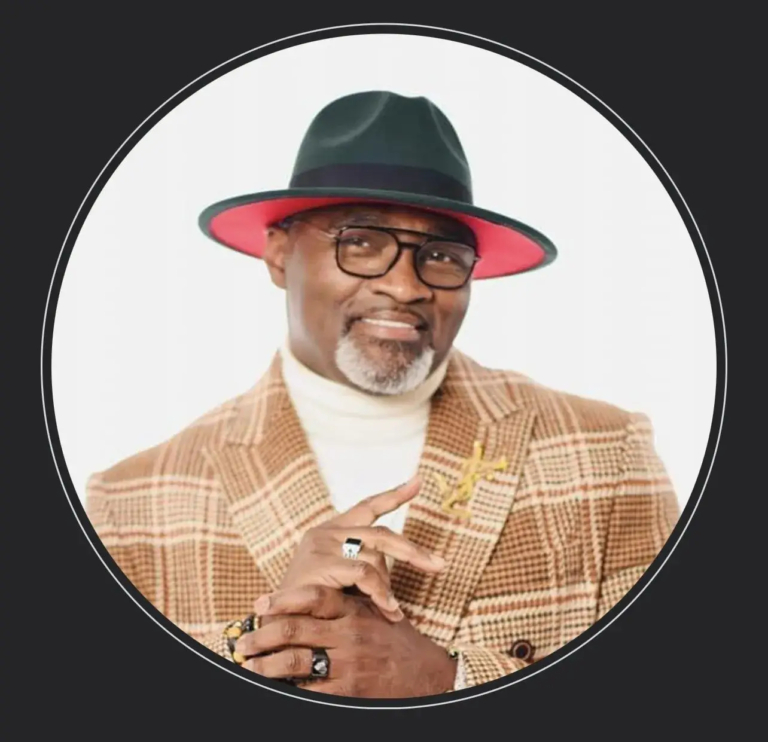 Earnest Pugh takes his Christmas celebration on the road