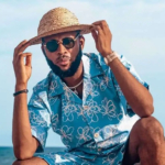 Limoblaze – This Loving Feat.  Clip de Johnny Drille