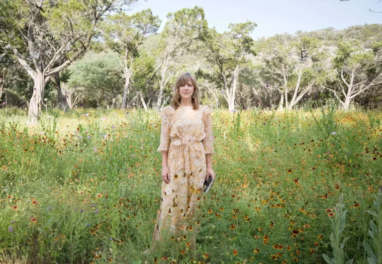 Sandra McCracken releases a single written 20 years ago