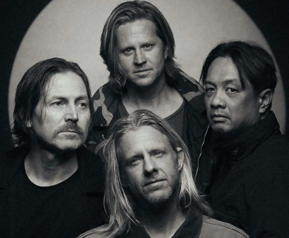 Switchfoot releases new song and announces “Interrobang Deluxe Edition”
