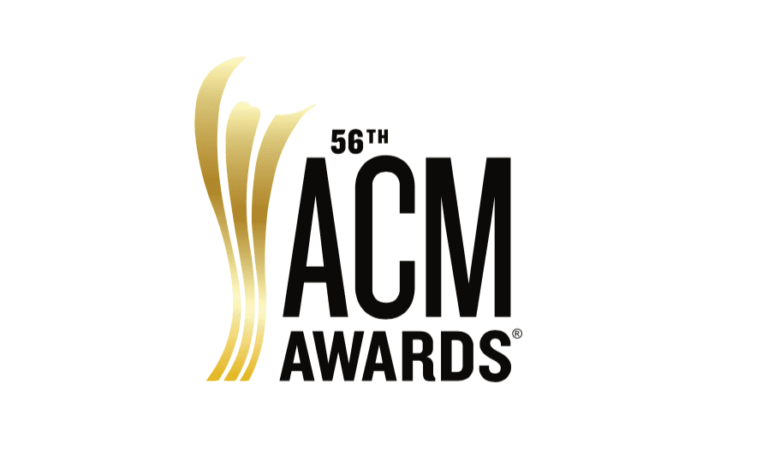 Carrie Underwood performs with CeCe Winans at the 56th ACM Awards