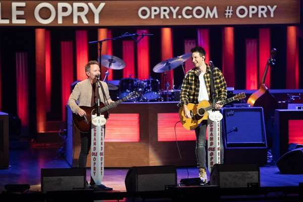 Chris Tomlin Performs on Circle's “Opry Live” November 21
