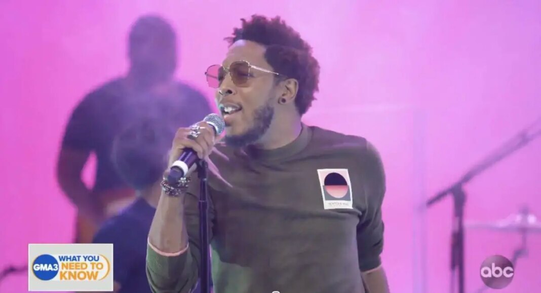 Deitrick Haddon and Zaytoven Give Explosive Performance of “Sick World” on GMA3
