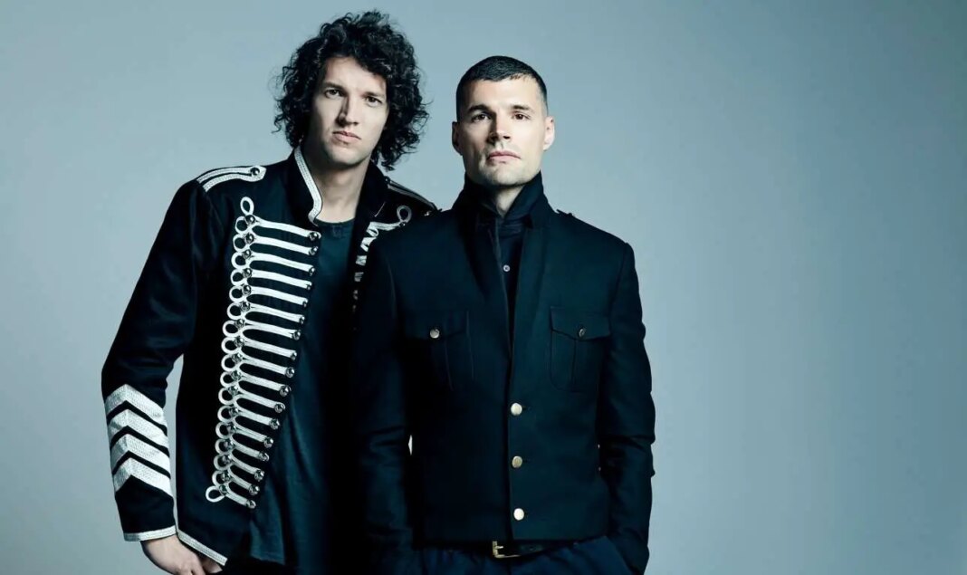 For KING & COUNTRY embarks on a drive-in of Drummer Boy, the Christmas tour
