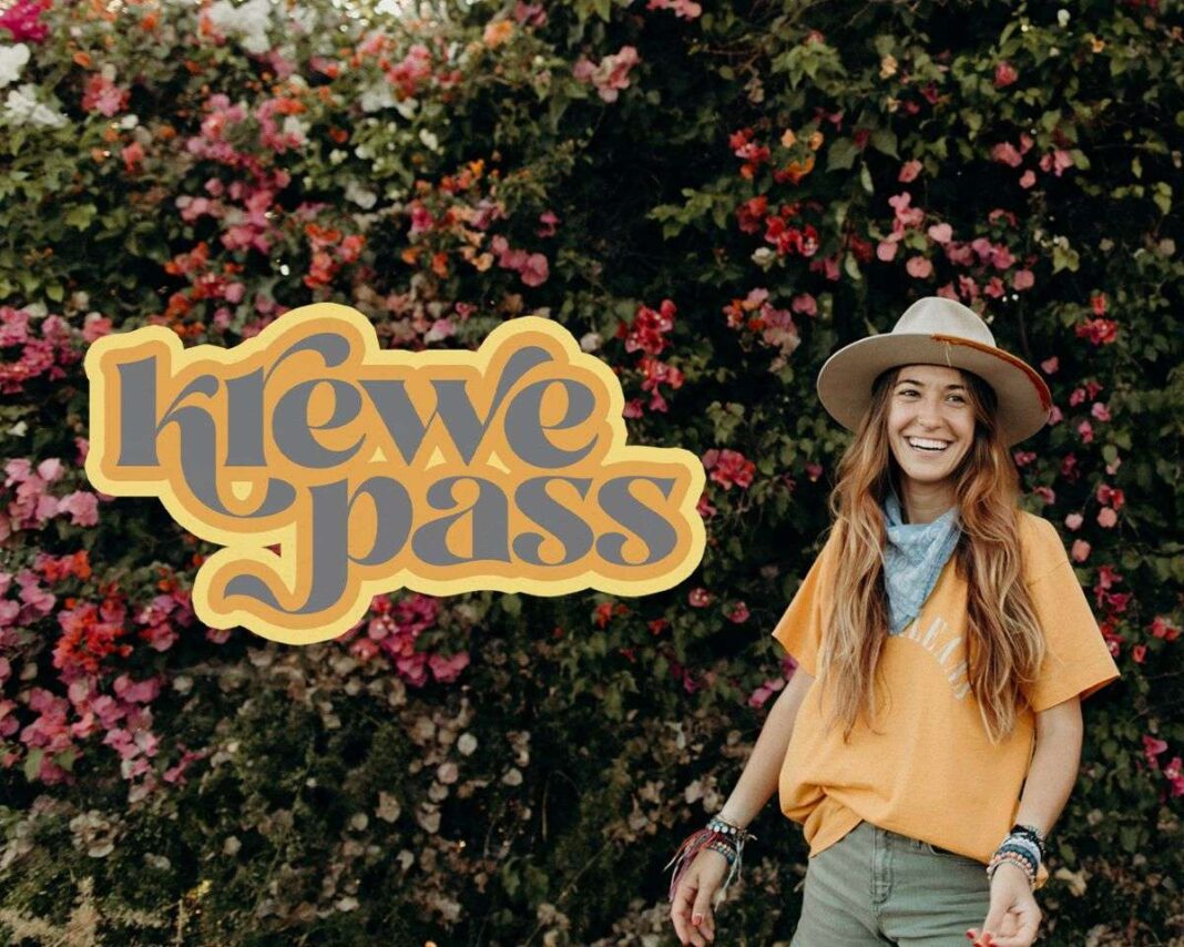 Lauren Daigle presents the Krewe Pass for 2021
