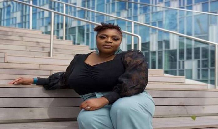 Victoria Tunde “Onise Iyanu” Live Video
