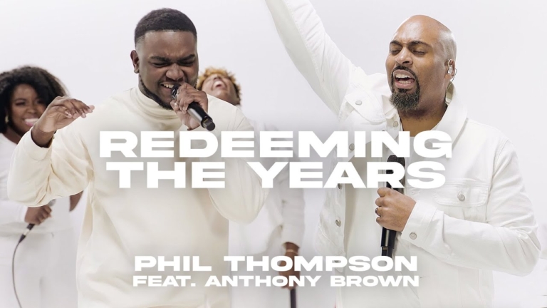 Redeeming the Years – Phil Thompson feat. Anthony Brown (Official Live Video)