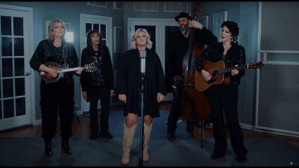 Autumn Nelon & The Isaacs — “God Won’t”  (Official Acoustic Performance)